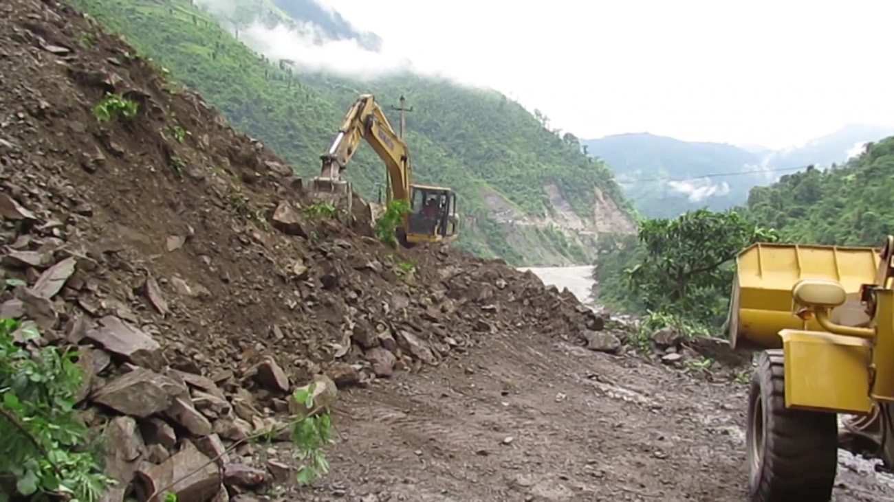 पृथ्वी राजमार्ग एकतर्फी सञ्चालनमा